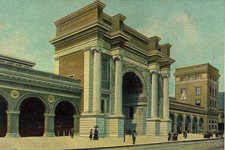 Illustration for article titled Eleven Gorgeous Train Stations Lost To The Wrecking Ball